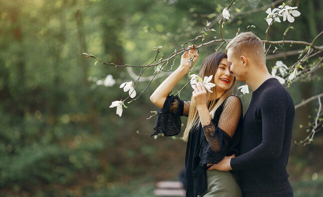 Immortalisez votre amour avec un shooting photo d’engagement !