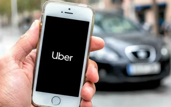 Uber Bordeaux : Votre service de transport à la demande dans la métropole bordelaise