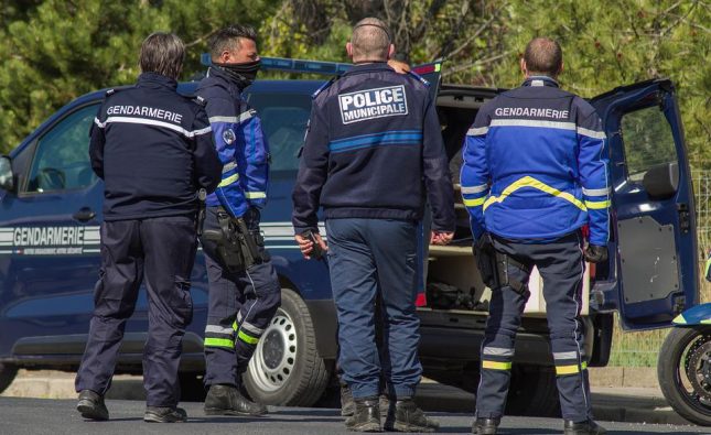Le polo de gendarmerie Cooldry : confort et performance au quotidien