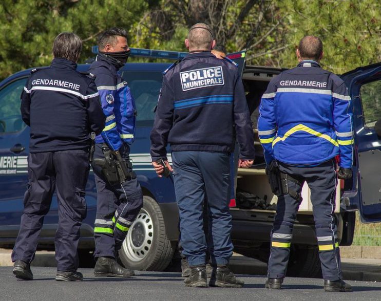 Le polo de gendarmerie Cooldry : confort et performance au quotidien