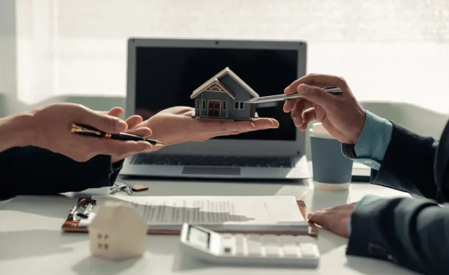 Lancer son activité immobilière et réussir comme agent indépendant ou marchand de biens