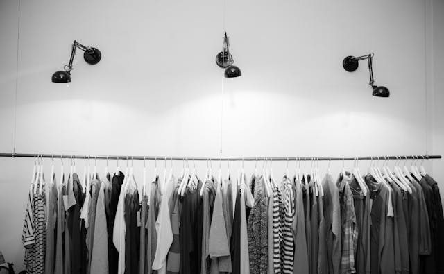 Dressing enfant tendance : conseils pour un rangement pratique et mode