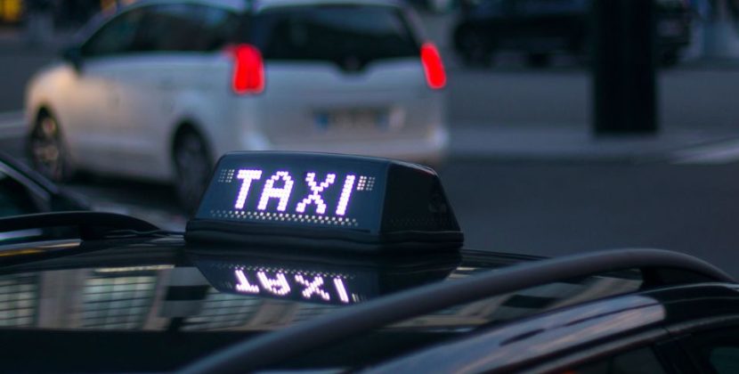 Réservez un van avec chauffeur pour se déplacer en groupe de Bruxelles au Luxembourg